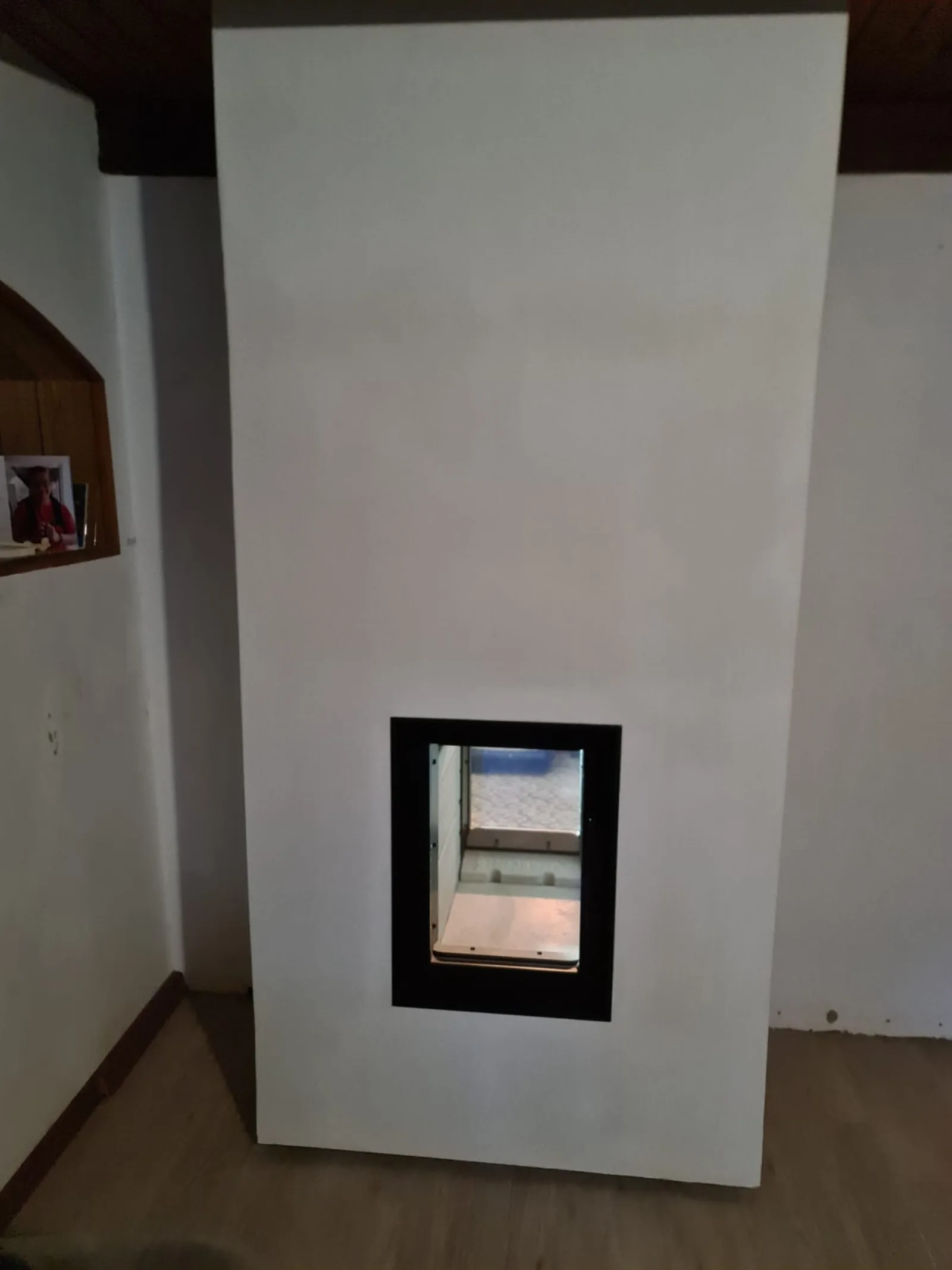Speicherofen mit kleinem Sichtfenster